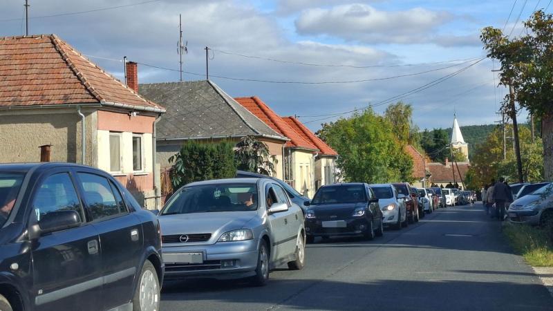 Gesztenyenapok: Velem felé hatalmas torlódás – íme néhány fotó!