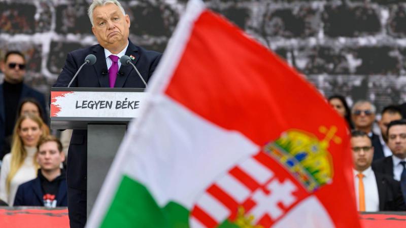 A megerőszakolt nemzet – Orbán Viktor minden egyes kijelentése már-már választási manipuláció, tankönyvi hazaárulásnak számít.