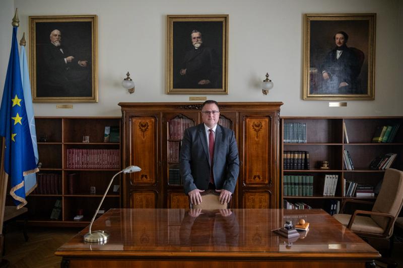 Windisch László, az Állami Számvevőszék elnöke megjegyezte: 