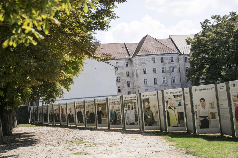 Letöltendő szabadságvesztést kérnek arra a férfira, aki megtévesztette a közvéleményt azzal, hogy azt állította: a főváros vezetése szándékában áll eladni a Városházát.