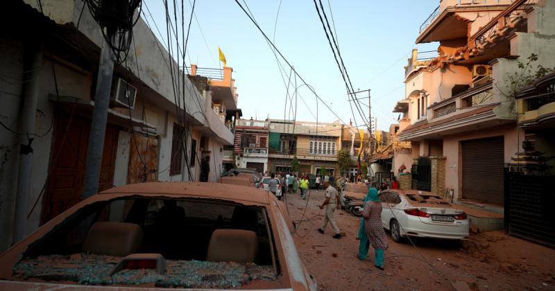 A légi támaszpontok elleni csapások nyomán Pakisztán ellentámadást indított India irányába, hogy válaszoljon a fenyegetésekre.