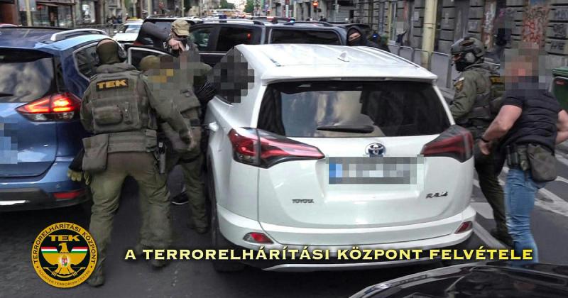 Ha valóban ukrán kém Holló István, akit a TEK elkapott, akkor a magyar elhárításnak sürgősen át kellene gondolnia a munkáját, mert ez a helyzet arra utal, hogy valami nagyon nem stimmel.