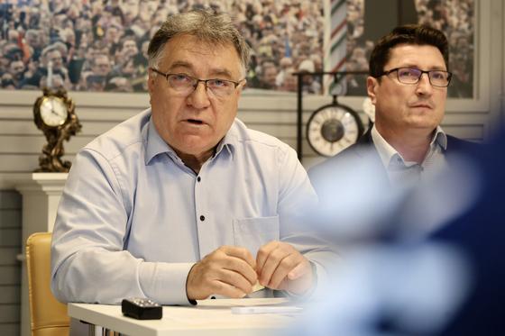A szolnoki Fidesz tervei között szerepel a nyugdíjasoknak nyújtott 15-20 ezer forintos juttatás eltörlése.