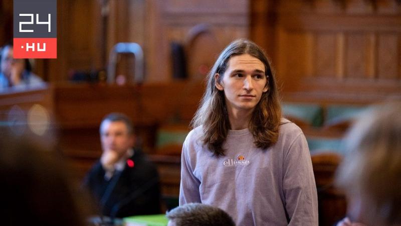 14 kilót fogyott, mivel szívmegállás árnyéka lebegett felette, így végül felhagyott az éhségsztrájkkal.
