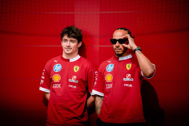 Leclerc: Jelenleg nem látom értelmét Hamilton teljesítményéhez hasonlítani magamat - F1VILÁG.HU
