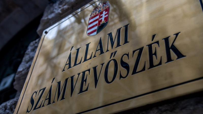 Az uniós támogatások bőségesen áramlottak Mádra, ám a Fideszhez közelálló egykori polgármester nem tudta megfelelően kihasználni ezt a lehetőséget.