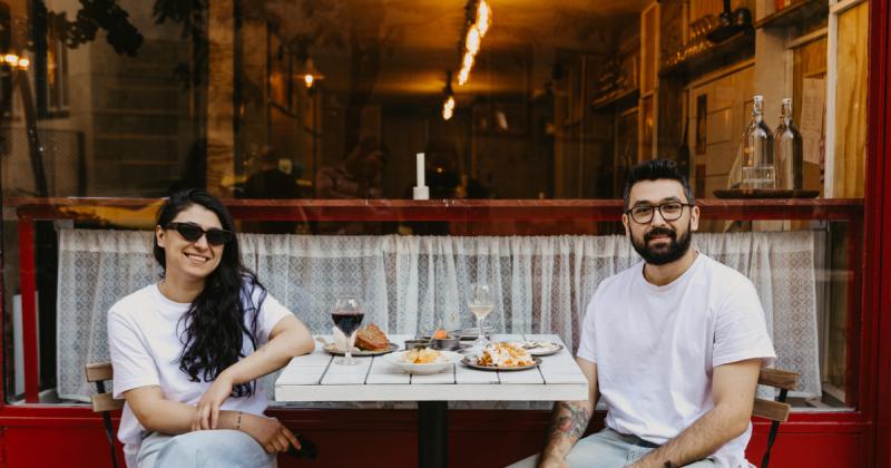 Török gyökerek és spanyol lélek - A Lokal minden egyes cseppjét és morzsáját a szívünkbe zártuk.