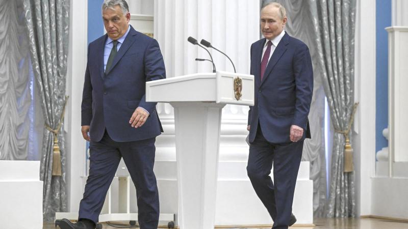 Palotás János: Putyin vagy Lavrov, ki a valódi irányító?

A kérdés, hogy Putyin vagy Lavrov tölti be a tartótiszt szerepét, nem csupán politikai spekuláció, hanem a modern orosz hatalomdinamika mélyebb megértését is szolgálja. Putyin, mint az ország elnök