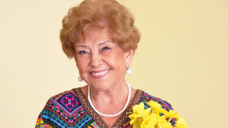 Baleset érte Pásztor Erzsikét: a színpadon történt, amikor a válla megsérült.