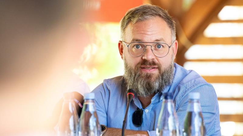 Orbán Balázs mostanában mérsékeltebb hangvételben beszélt a lehetséges budapesti békecsúcsról. 